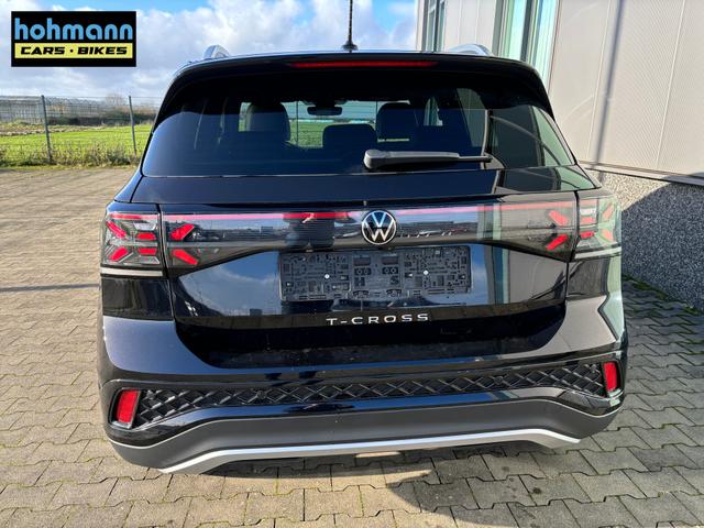 Volkswagen T-Cross LIFE 1.0 TSI 115PS DSG/AUTOMATIK, Wireless App-Connect, Side Assist, ACC/Tempomat, 16" Alu, Parksensoren vo/hi, LED-Scheinwerfer, Radio Composition 8", Klima, M-Lederlenkrad, Digitales Cockpit, Dachreling 