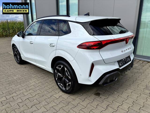 Cupra Terramar Basis 1.5 e-HYBRID (Plug-In-Hybrid) 204PS DSG, 5 Jahre Garantie, 18" Alu, Climatronic, Parksensoren vorn/hinten, Rückfahrkamera, Tempomat, Media 12,9" + Full Link, M-Lederlenkrad, Dachreling, LED-Scheinwerfer 
