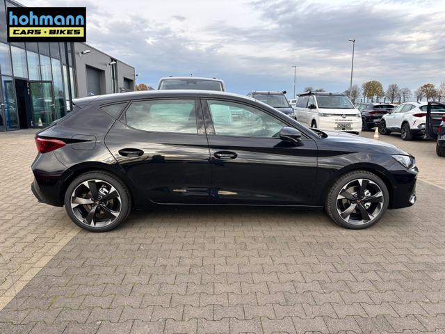 Cupra Leon Basis 1.5 TSI 150PS 6-Gang, 5 Jahre Garantie, 18" Alufelgen, Voll-LED-Scheinwerfer, 3Z-Climatronic, ACC/Tempomat, Digitales Cockpit, Full Link, Parksensoren v/h, Privacy-Glas, Multifunktions-Lederlenkrad, LED-Nebelscheinwerfer 