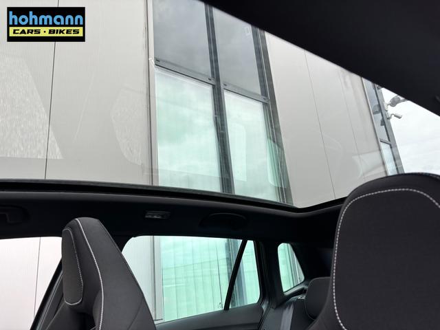 Skoda Kamiq Monte Carlo 1.5 TSI 150PS DSG, 5J GARANTIE, Schwarz-Perleffekt, 18" ALU, AHK SCHWENKBAR, Panoramadach, Matrix-LED, Parksensoren v/h, Kamera, Tempomat, Virtual Cockpit (8"!!), Kessy, Winter-Paket, Climatronic, Radio 8", SmartLink, NSW, Sport-M-Lederlenkrad beheizt 