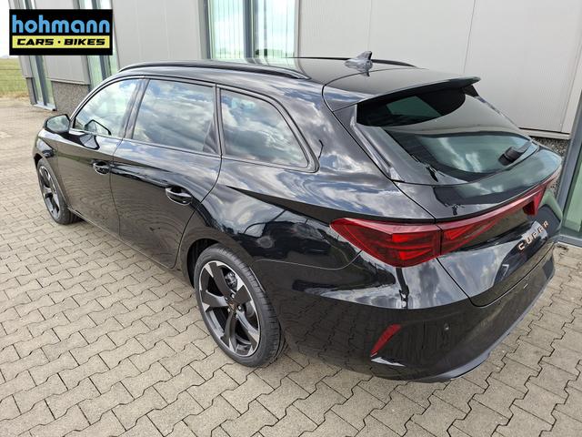 Cupra Leon Sportstourer Basis 1.5 eTSI 150PS DSG (AUTOMATIK), SCHWARZ, ANH&Auml;NGERKUPPLUNG, ELEKTR. HECKKLAPPE, KESSY, ALARM, R&Uuml;CKFAHRKAMERA, 18" Alu, Sitzheizung, M-Lederlenkrad beheizt, Parksensoren vorne und hinten, Adaptiver Tempomat, 3-Zonen-Climatronic, Radio 12,9" + Full Link 
