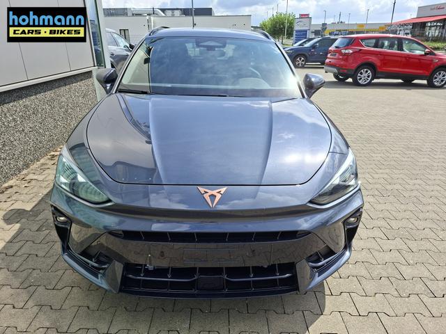 Cupra Leon Sportstourer Basis 1.5 eTSI 150PS DSG (AUTOMATIK), GRAU-MET, ANH&Auml;NGERKUPPLUNG, ELEKTR. HECKKLAPPE, KESSY, ALARM, R&Uuml;CKFAHRKAMERA, 18" Alu, Sitzheizung, M-Lederlenkrad beheizt, Parksensoren vorne und hinten, Adaptiver Tempomat, 3-Zonen-Climatronic, Radio 12,9" + Full Link 