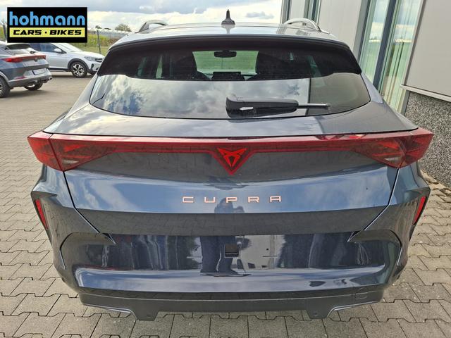 Cupra Formentor Basis 1.5 eTSI 150PS DSG (AUTOMATIK), ANH&Auml;NGERKUPPLUNG, KESSY, ALARM, R&Uuml;CKFAHRKAMERA, ELEKTR. HECKKLAPPE, 18" Alu, Sitzheizung, M-Lederlenkrad beheizt, 3-Zonen-Climatronic, Parksensoren vorne/hinten, ACC-Tempomat, Digitales Cockpit 10", Radio 12,9"+Full-Link 