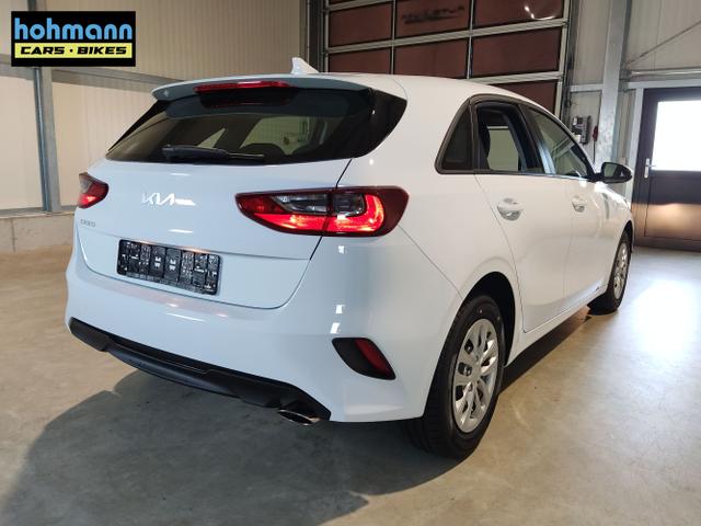 Kia / Ceed Sportswagon / Weiß / / / 