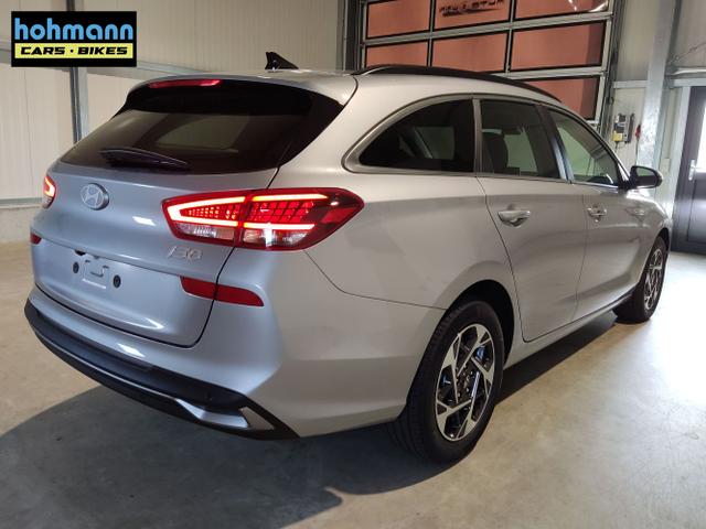 Hyundai / i30 Kombi / Silber / / / , Beispielbilder, ggf. teilweise mit Sonderausstattung