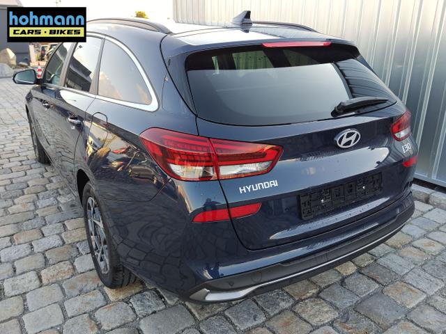 Hyundai / i30 Kombi / Blau / / / , Beispielbilder, ggf. teilweise mit Sonderausstattung