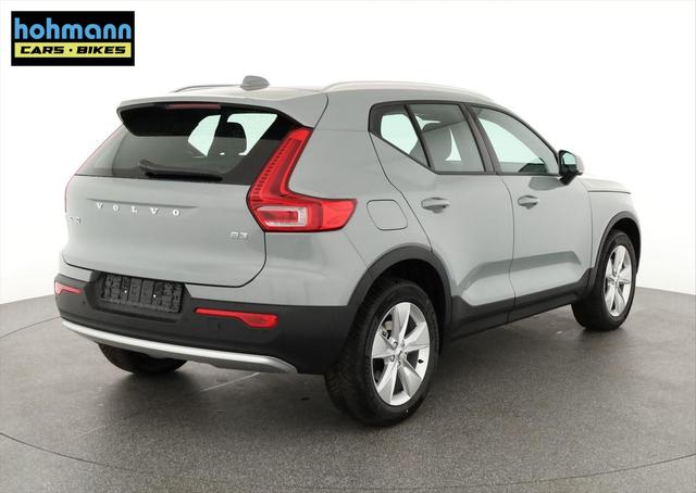 Volvo XC40 Core 2WD B3 Mild-Hybrid Core, Navi, LED, Winter, Kamera, el. Klappe 