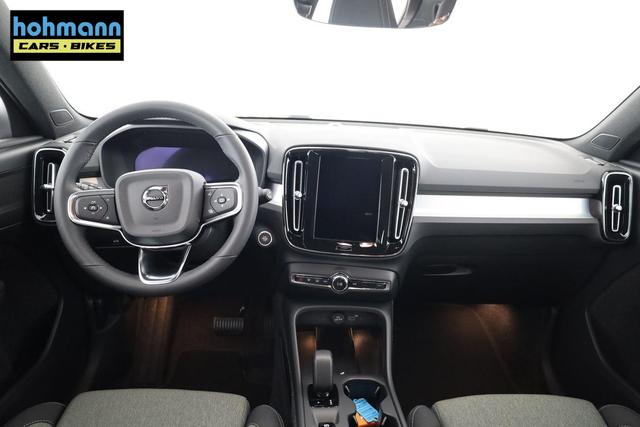 Volvo XC40 Core 2WD B3 Mild-Hybrid Core, Navi, LED, Winter, Kamera, el. Klappe 