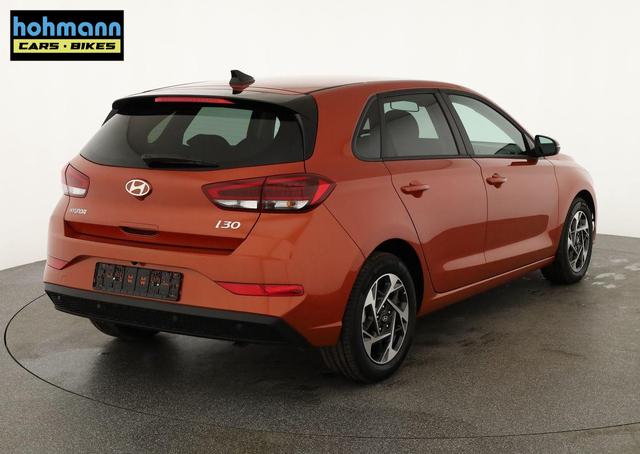Hyundai i30 1.0 T-GDI DCT Family, Navi, Kamera, LED, 16-Zoll, Winterpaket, 1. Hand 