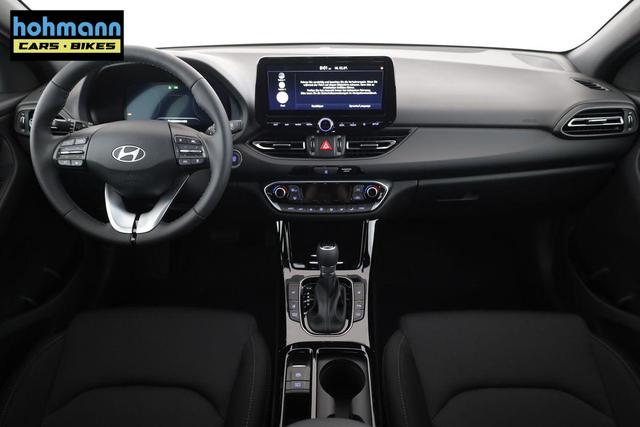 Hyundai i30 Kombi 1.0 T-GDI DCT Family, Navi, ACC, Side, Winter, 17-Zoll, Klimaautomatik 