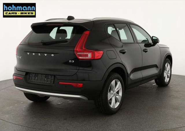 Volvo XC40 Core 2WD B3 Mild-Hybrid Core, Navi, LED, Winter, Kamera, el. Klappe 