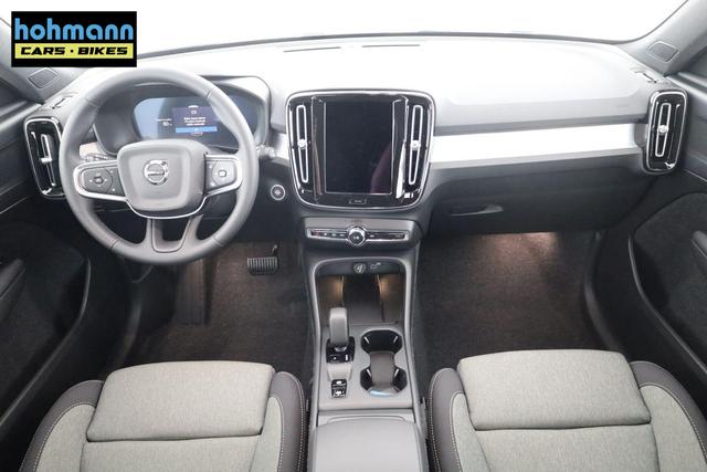 Volvo XC40 Core 2WD B3 Mild-Hybrid Core, Navi, LED, Winter, Kamera, el. Klappe 