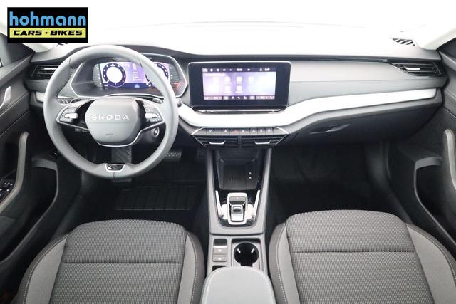 Skoda Octavia Combi 1.5 TSI mHEV 110 kW Selection DSG Selection, Side, el. Klappe, Kamera, Winter 