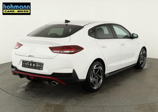 Hyundai i30 N Line 1.5 T-GDI DCT Fastback N-LINE, Navi, 18-Zoll, Kamera, LED, Winter 