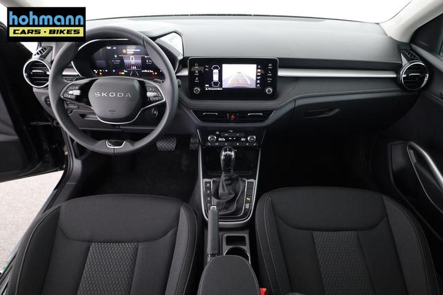 Skoda Fabia Selection 1.0 TSI DSG Selection, KESSY, Kamera, 15-Zoll schwarz, Winter, Ladeboden 
