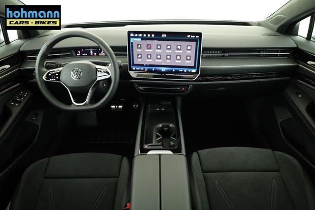 Volkswagen ID.7 Pro 210 kW Tourer Black, AHK, HuD, IQ.Light, IQ.Drive, AreaView, Side, Winter, 19-Zoll 
