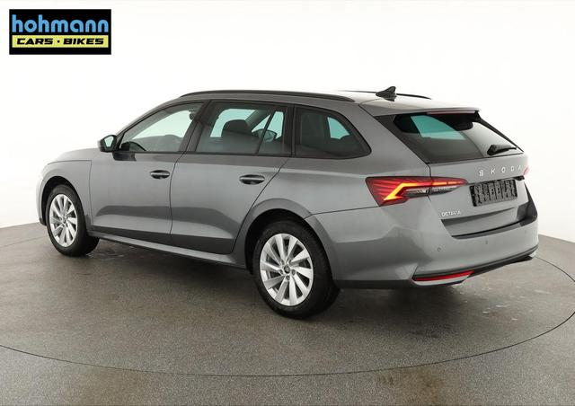 Skoda Octavia Combi 1.5 TSI 110 kW Selection Selection, AHK, LED, Side, ACC, Kamera, 17-Zoll 