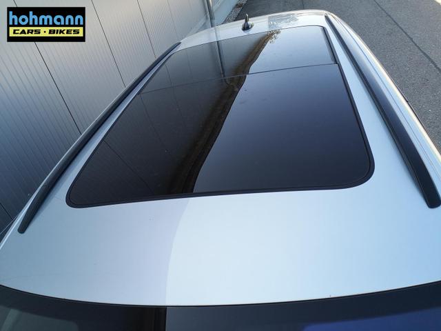 Skoda Octavia Combi 2.0 TSI 195 kW RS Kombi 2.0TSI Pano Matrix Area AHK Sound GV5 