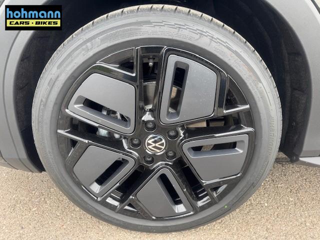 Volkswagen T-Roc 1.5 eTSI 110 kW R-Line Pano Black GV5 19 Zoll 