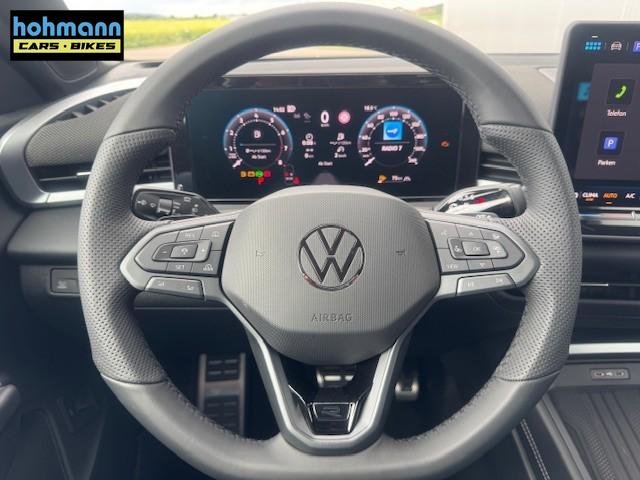 Volkswagen T-Roc 1.5 eTSI 110 kW R-Line Pano Black GV5 19 Zoll 
