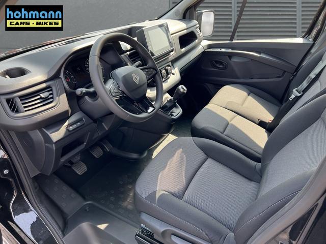 Renault Trafic L2H1 3,0t Grand Equilibre inkl. Rollstuhlrampen dCi 150 