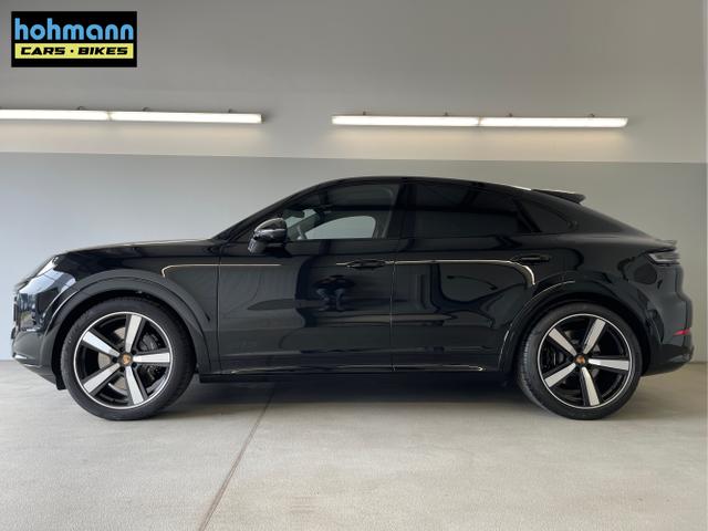Porsche / Cayenne / Schwarz / / / Hinterachslenkung+Nachtsicht+Sitzbel&uuml;ftung