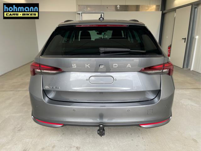 Skoda / Octavia Combi / Grau / / / DSG AHK+Sitzheizung+App Connect