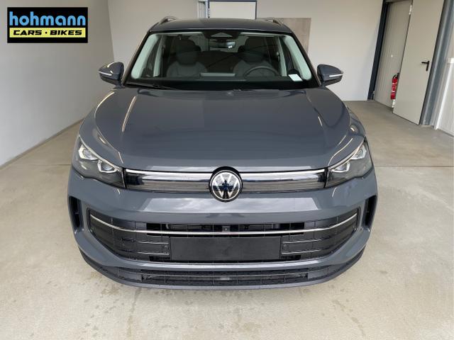 Volkswagen / Tiguan / Grau / / / 150PS DSG 360°Kamera+IQ.Light