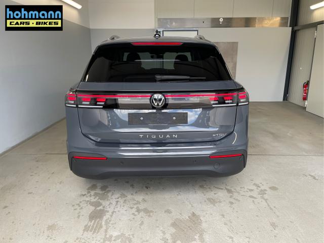 Volkswagen / Tiguan / Grau / / / 150PS DSG 360°Kamera+IQ.Light