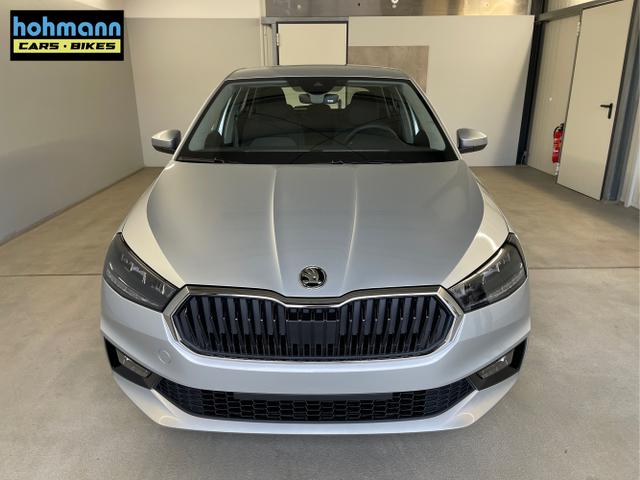 Skoda / Fabia / Silber / / / 95PS Sitzheizung+App-Connect