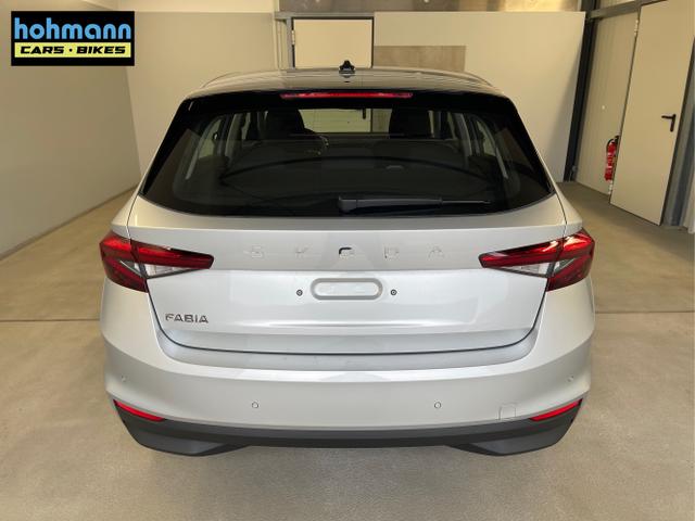 Skoda / Fabia / Silber / / / 95PS Sitzheizung+App-Connect