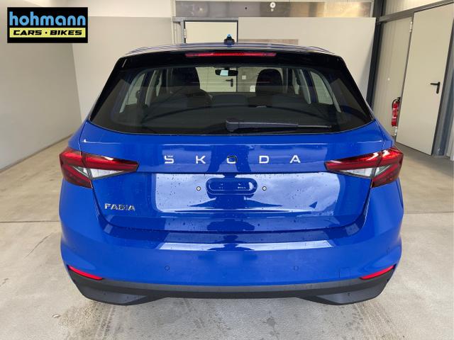 Skoda / Fabia / Blau / / / 95PS Sitzheizung+4 Jahre Garantie