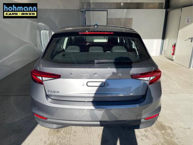 Skoda / Fabia / Grau / / / 95PS Sitzheizung+Lenkradheizung+App-Connect+GRA+GVL+ParkPilot