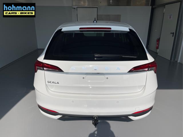 Skoda / Scala / Wei&szlig; / / / 115PS DSG GV5+AHK+Kamera+Kessy+PDC+Sitzheiz+Alu16+Climatronic