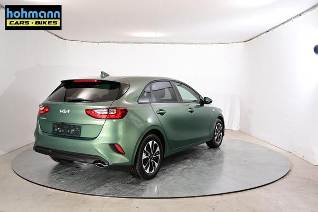 Kia Ceed Silver 1.5 T-GDI 7-Gang-DCT 