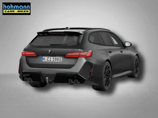 BMW M5 Touring 4.4 8-Gang Steptronic xDrive 