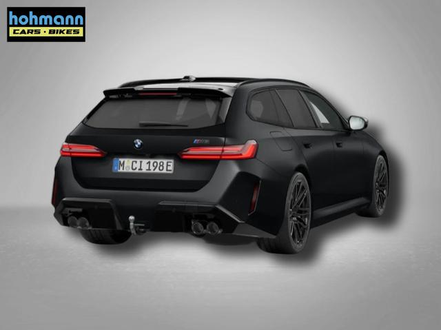 BMW M5 M 4.4 V8 Plug in Hybrid 8-Gang Steptronic 
