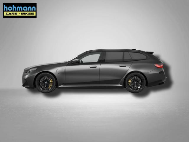 BMW M5 M 4.4 V8 Plug in Hybrid 8-Gang Steptronic 