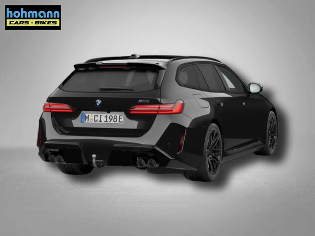 BMW M5 M 4.4 V8 Plug in Hybrid 8-Gang Steptronic 