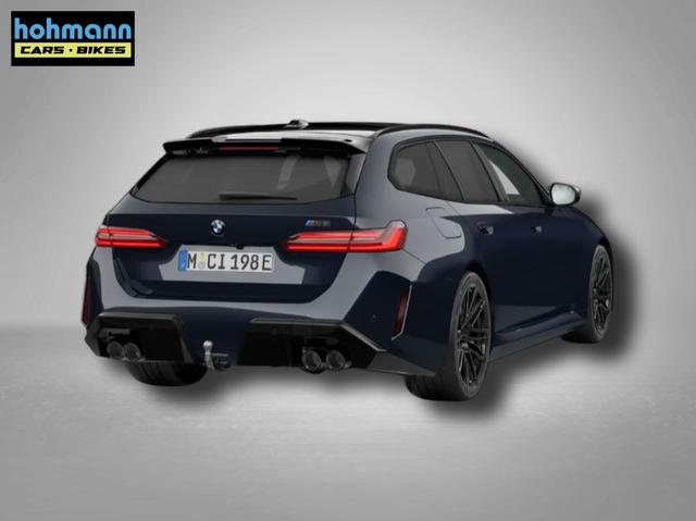 BMW M5 M 4.4 V8 Plug in Hybrid 8-Gang Steptronic 