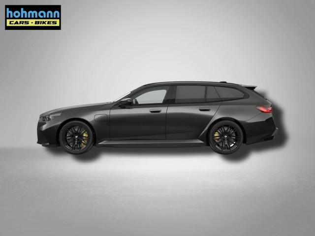 BMW M5 M 4.4 V8 Plug in Hybrid 8-Gang Steptronic 