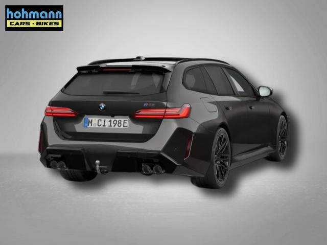 BMW M5 M 4.4 V8 Plug in Hybrid 8-Gang Steptronic 