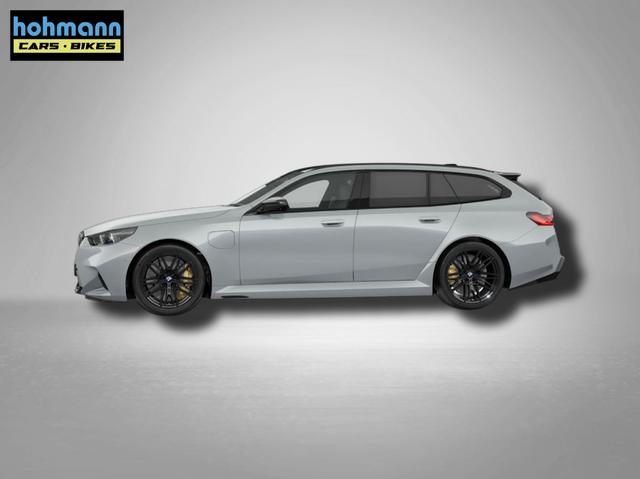 BMW M5 M 4.4 V8 Plug in Hybrid 8-Gang Steptronic 