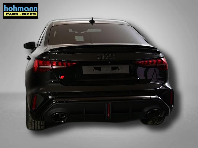 Audi RS3 2.5 TFSI 7-Gang S tronic quattro 