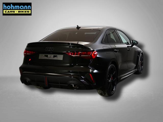 Audi RS3 2.5 TFSI 7-Gang S tronic quattro 
