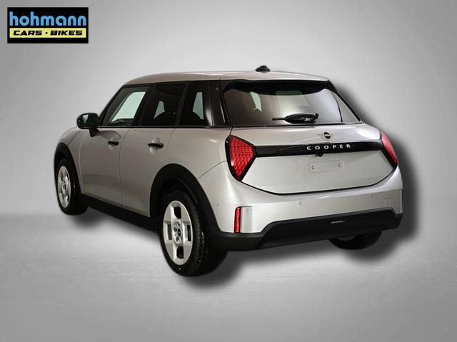 MINI Cooper C Essential Trim 1.5 7-Gang Steptronic 