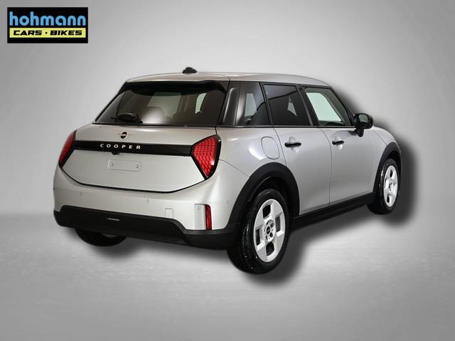 MINI Cooper C Essential Trim 1.5 7-Gang Steptronic 