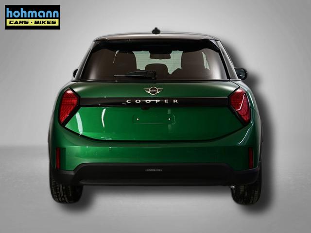 MINI Cooper C Essential Trim 1.5 7-Gang Steptronic 