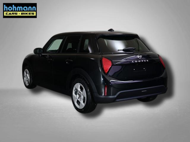 MINI Cooper C Essential Trim 1.5 7-Gang Steptronic 