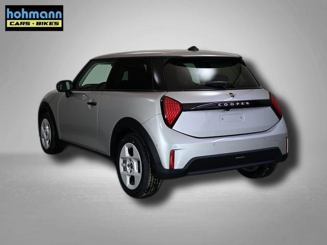 MINI Cooper C Essential Trim 1.5 7-Gang Steptronic 